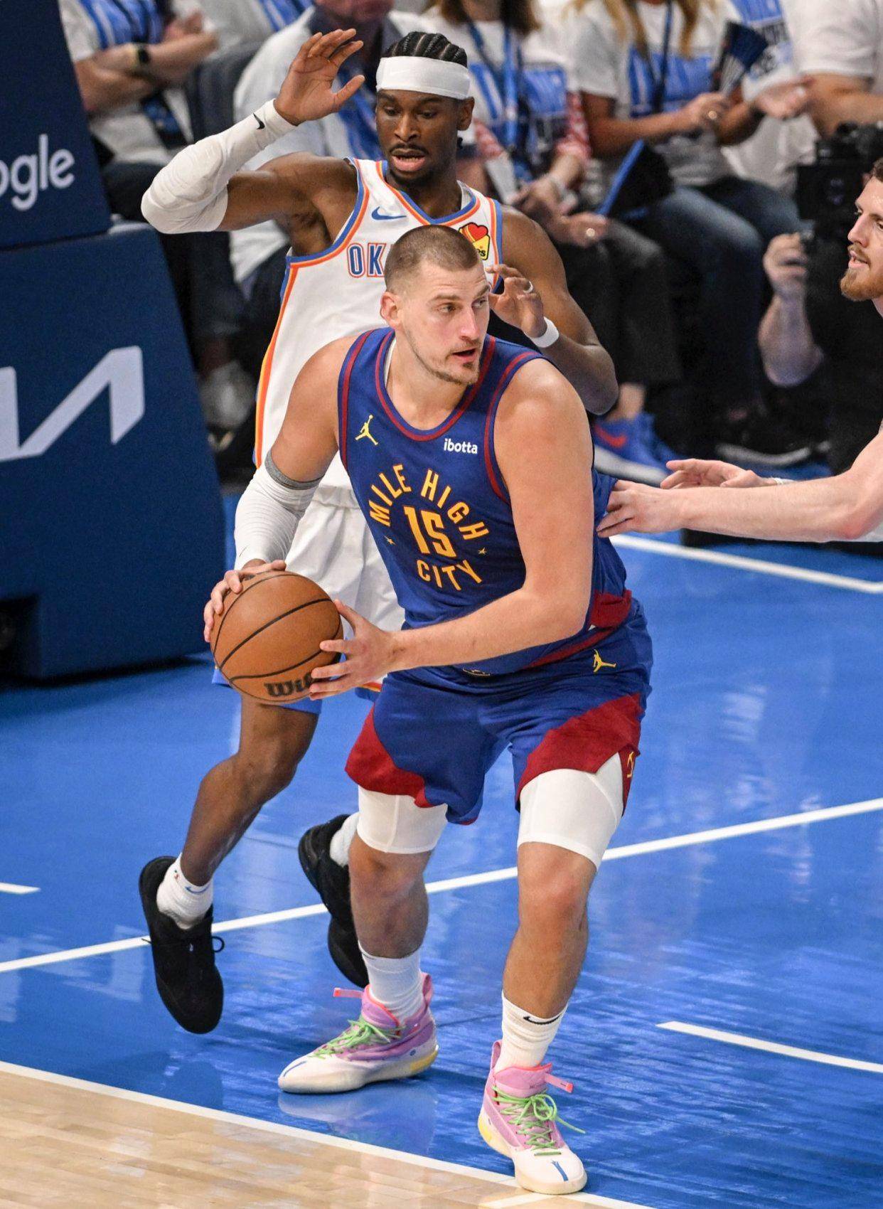 各自展示了 各自展示了