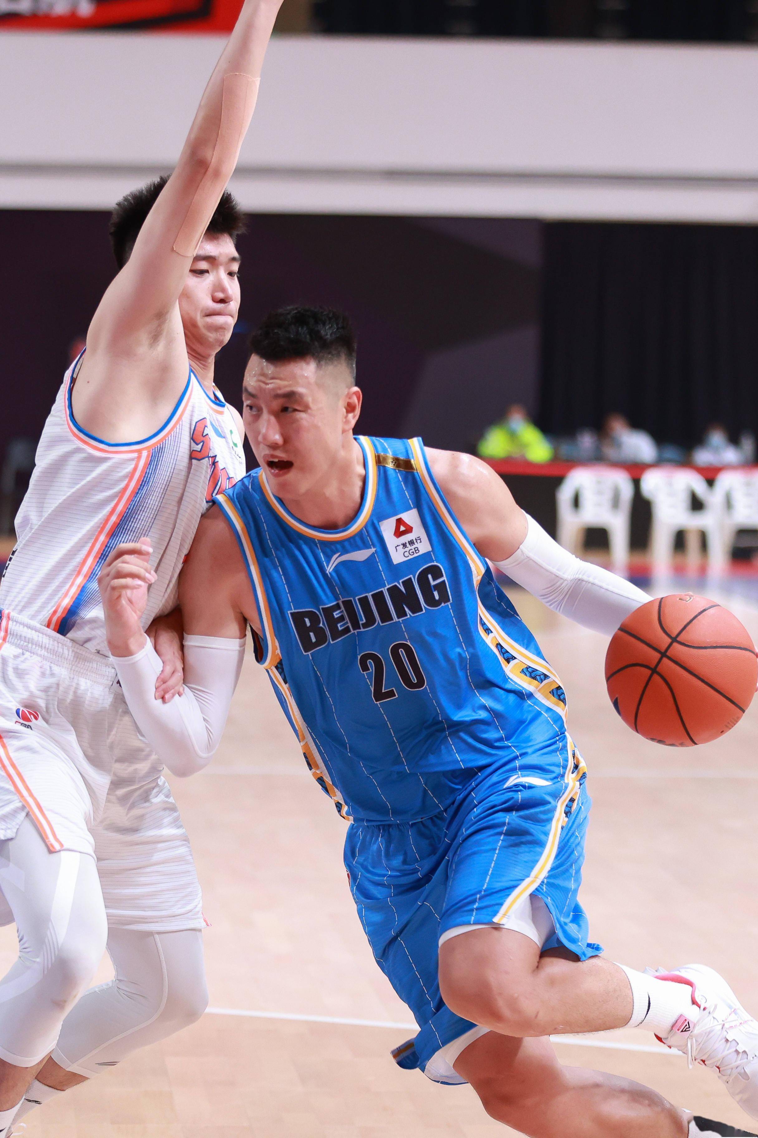 和乌加特的 和乌加特的